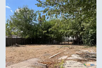 1210 S 3rd Street, Temple, TX 76504 - Photo 9
