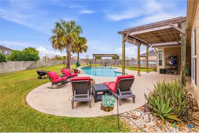 107 Brushy Creek, Victoria, TX 77904 - Photo 35
