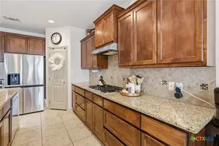 107 Brushy Creek, Victoria, TX 77904 - Photo 13