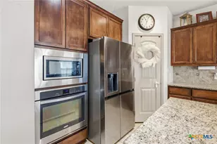 107 Brushy Creek, Victoria, TX 77904 - Photo 11