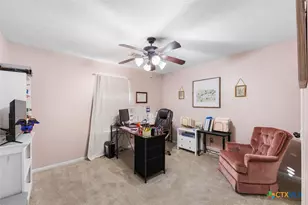 809 Buttercup Dr, Edna, TX 77957 - Photo 23