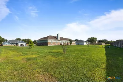 809 Buttercup Drive, Edna, TX 77957 - Photo 29