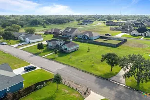 809 Buttercup Dr, Edna, TX 77957 - Photo 33