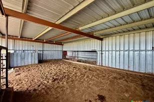 000 Parsons Rd, Victoria, TX 77904 - Photo 19