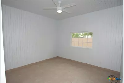 725 Lakeview Trail, Mcqueeney, TX 78123 - Photo 5