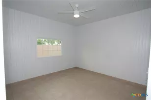 725 Lakeview Trail, Mcqueeney, TX 78123 - Photo 7