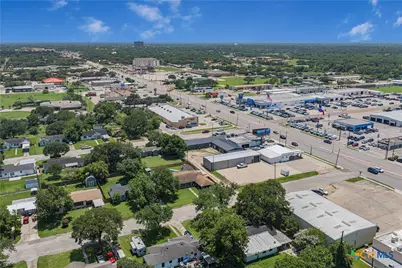 506 E Rosebud Avenue, Victoria, TX 77901 - Photo 5
