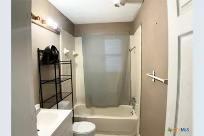 2101 E Mesquite Lane, Victoria, TX 77901 - Photo 7