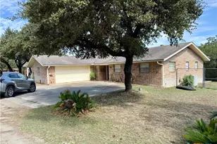 116 Creekview Dr, Canyon Lake, TX 78133 - Photo 1
