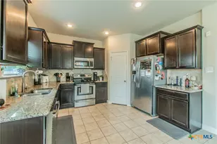 5126 Dauphin Dr, Belton, TX 76513 - Photo 7