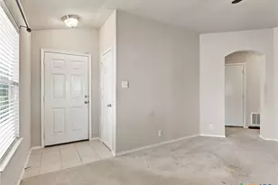 550 Briggs Dr, New Braunfels, TX 78130 - Photo 5