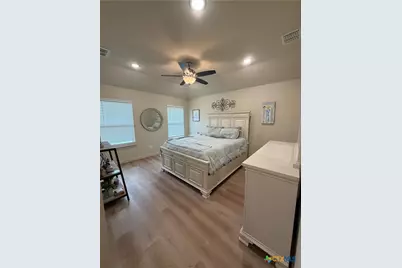 108 Boulder Ridge Dr, Cuero, TX 77954 - Photo 11