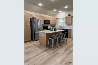 108 Boulder Ridge Dr, Cuero, TX 77954 - Photo 5