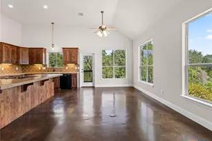 423 Elmwood Dr, New Braunfels, TX 78130 - Photo 15