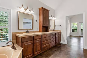 423 Elmwood Dr, New Braunfels, TX 78130 - Photo 29
