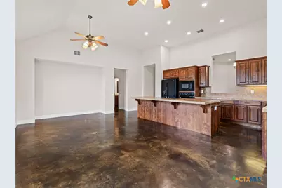 423 Elmwood Drive, New Braunfels, TX 78130 - Photo 11