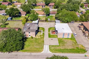 905 Simpson Rd, Victoria, TX 77904 - Photo 3