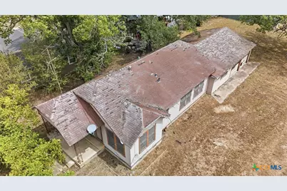 1602 Water (Us Hwy 183 Bypass) Street, Gonzales, TX 78629 - Photo 13