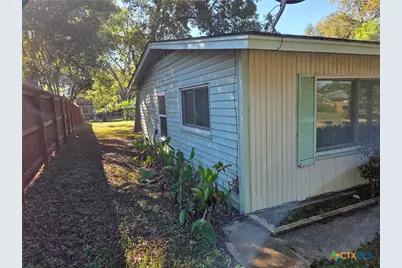 403 Hazel, Rockdale, TX 76567 - Photo 5