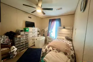302 Antioch St, Yoakum, TX 77995 - Photo 21
