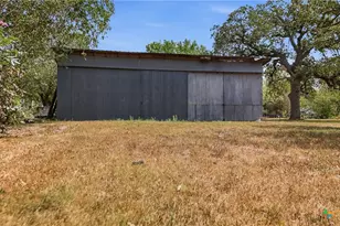 1602 Water (Us Hwy 183 Bypass) St, Gonzales, TX 78629 - Photo 11