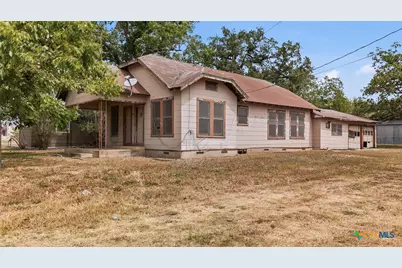 1602 Water (Us Hwy 183 Bypass) Street, Gonzales, TX 78629 - Photo 1