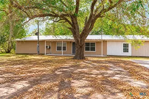 3230 Co Rd 305, Port Lavaca, TX 77979 - Photo 15