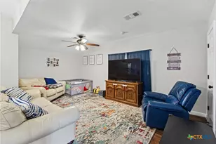 605 S Summer St, Lampasas, TX 76550 - Photo 3