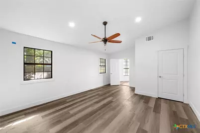 1524 E Avenue B, Temple, TX 76501 - Photo 15