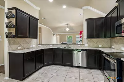 1820 Strawcove, New Braunfels, TX 78130 - Photo 9