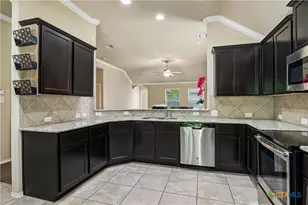1820 Strawcove, New Braunfels, TX 78130 - Photo 9