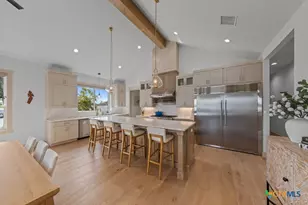 270 Isle of View Dr, Mcqueeney, TX 78123 - Photo 11