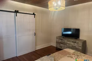 213 W Broadway St, Cuero, TX 77954 - Photo 13