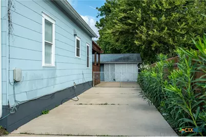 717 Saint Lawrence Street, Gonzales, TX 78629 - Photo 23