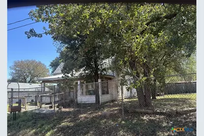1504 Pidcoke Street, Gatesville, TX 76528 - Photo 1