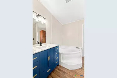 811 E Mesquite Lane, Victoria, TX 77901 - Photo 19