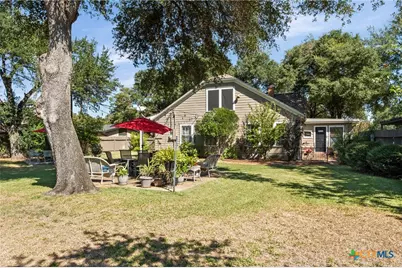 905 E 12th Street, Cameron, TX 76520 - Photo 31