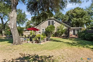 905 E 12th St, Cameron, TX 76520 - Photo 31
