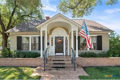 905 E 12th Street, Cameron, TX 76520 - Photo 3