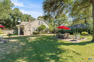 905 E 12th St, Cameron, TX 76520 - Photo 35