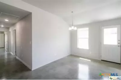 316 Lowes Boulevard, Killeen, TX 76542 - Photo 9