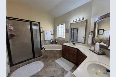 2213 Garden Gate Circle, New Braunfels, TX 78130 - Photo 19