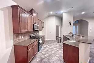 2213 Garden Gate Cir, New Braunfels, TX 78130 - Photo 5