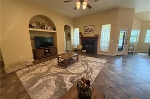 2213 Garden Gate Cir, New Braunfels, TX 78130 - Photo 3