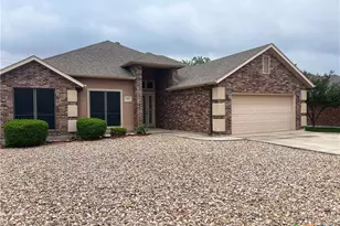 2213 Garden Gate Cir, New Braunfels, TX 78130 - Photo 1