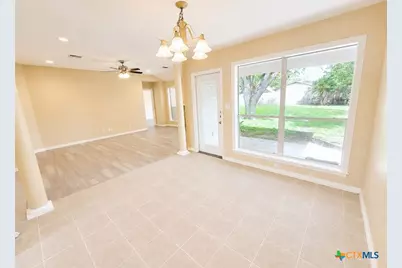 206 Belmoor Lane, Victoria, TX 77904 - Photo 7
