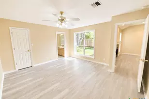 206 Belmoor Ln, Victoria, TX 77904 - Photo 13