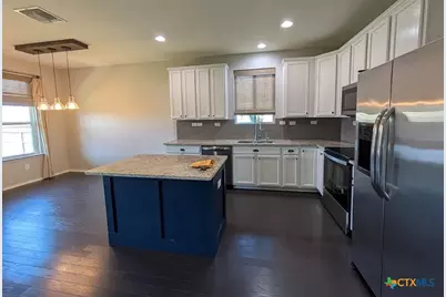 662 Rusty Gate Way, New Braunfels, TX 78130 - Photo 5