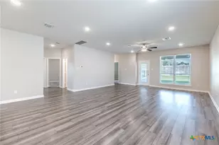 5072 Dickinson Loop, Belton, TX 76513 - Photo 9