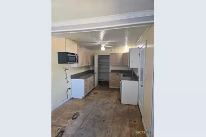 2001 E Forrest Street, Victoria, TX 77901 - Photo 7